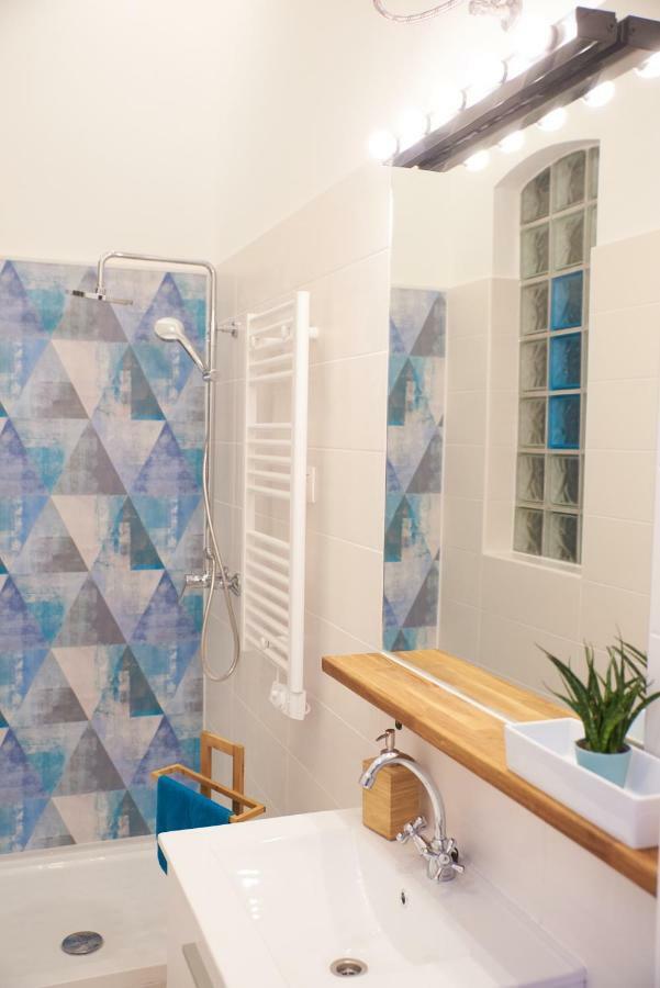 Self Check-In Cozy Stylish Flat By Vaci Street Apartment Budapest Luaran gambar